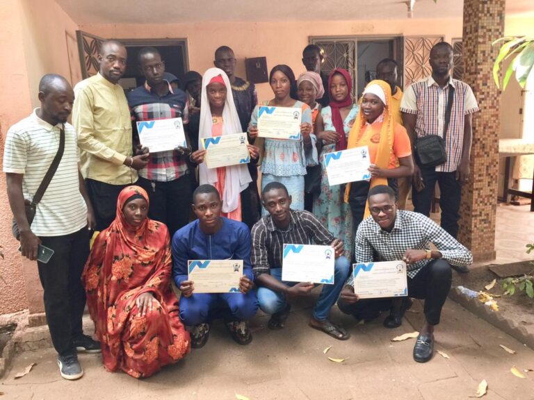 l'instantané de la rémises des attestations du club autodidactes