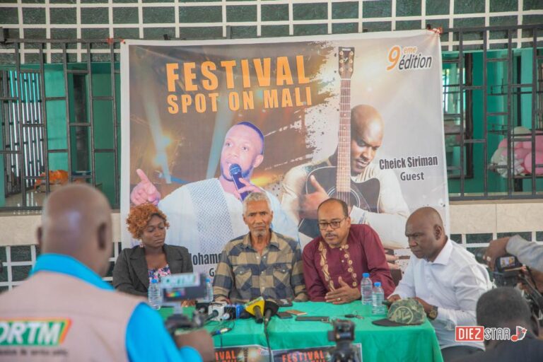 le presiduim lors de la conférence de presse de Spot On Mali