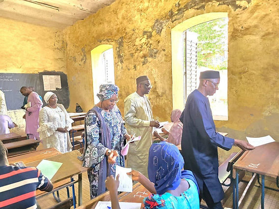 b0a3e7_54c101dfd8a9487a98718bd4a4e68412~mv2 (1)